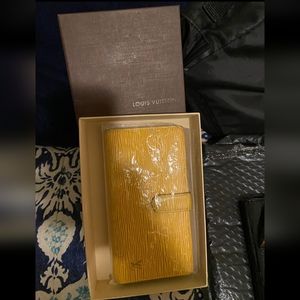 Louis vuitton continental kiss lock euc yellow epi with box,bag/s…